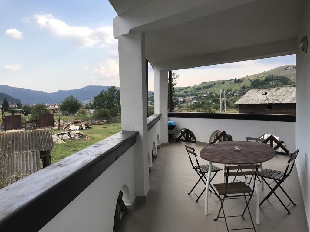 The Castle Apartment Gura Humorului Rom bilde