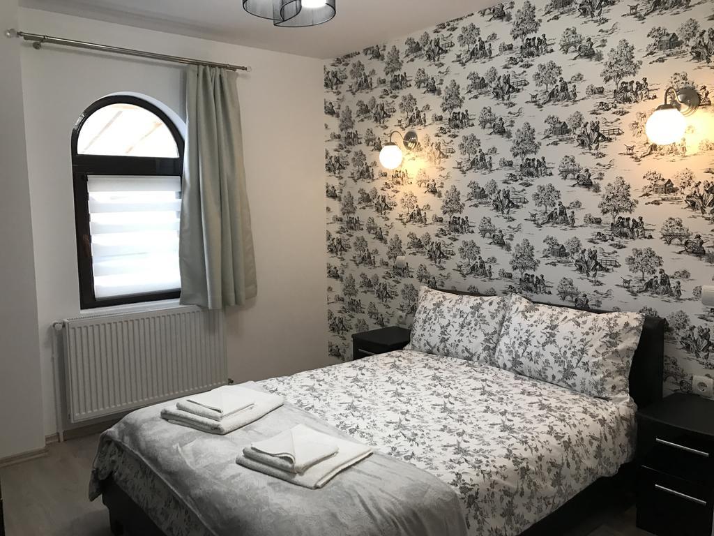 The Castle Apartment Gura Humorului Rom bilde